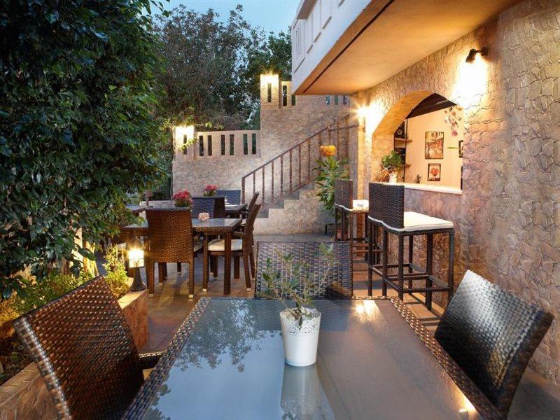 Hotel apartamentowy Sun Nicolas Kato Daratso